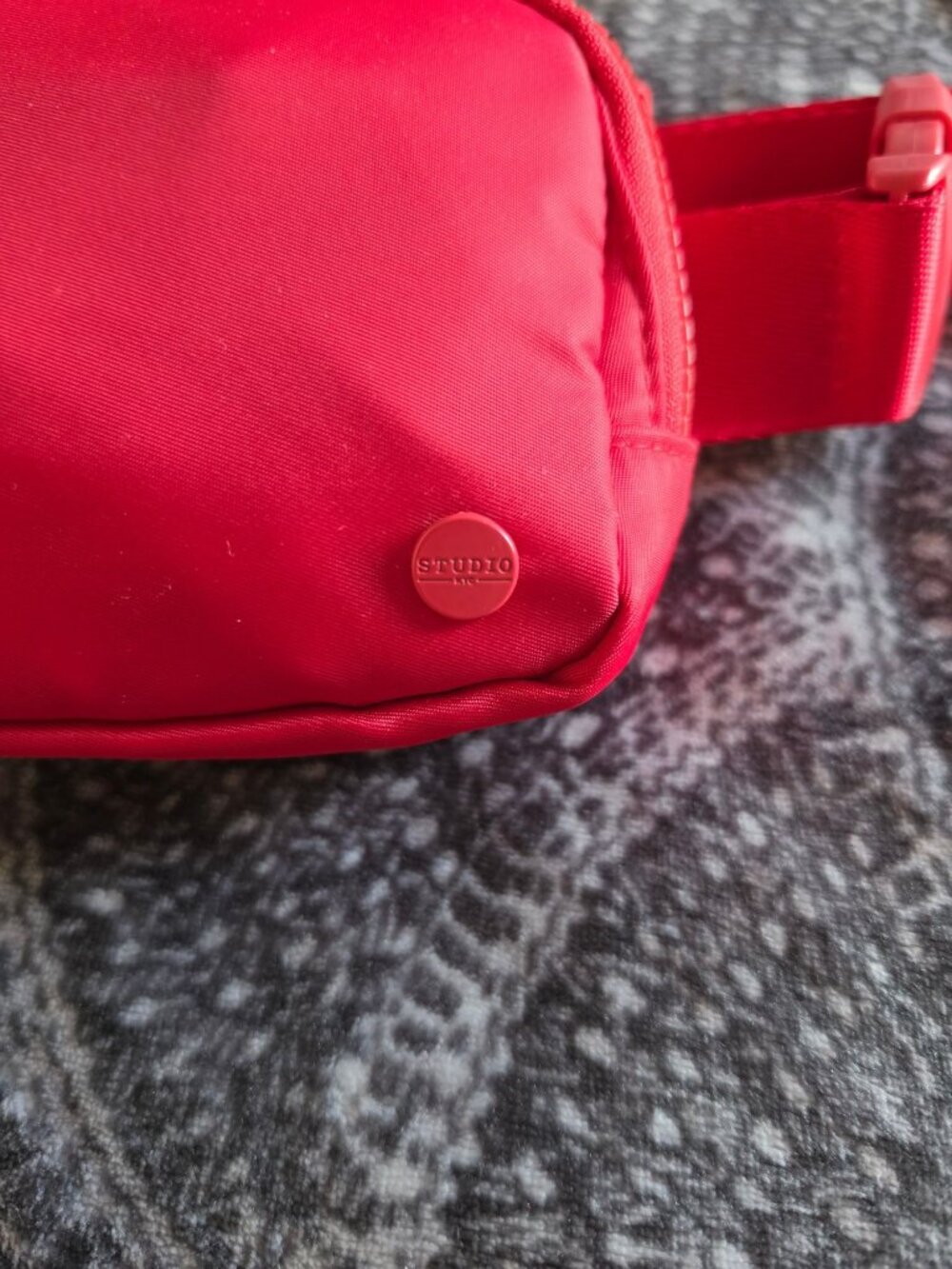 Vibrant Red Studio NYC belt bag is perfect for hands-free convenience. - Picture 2 of 8
